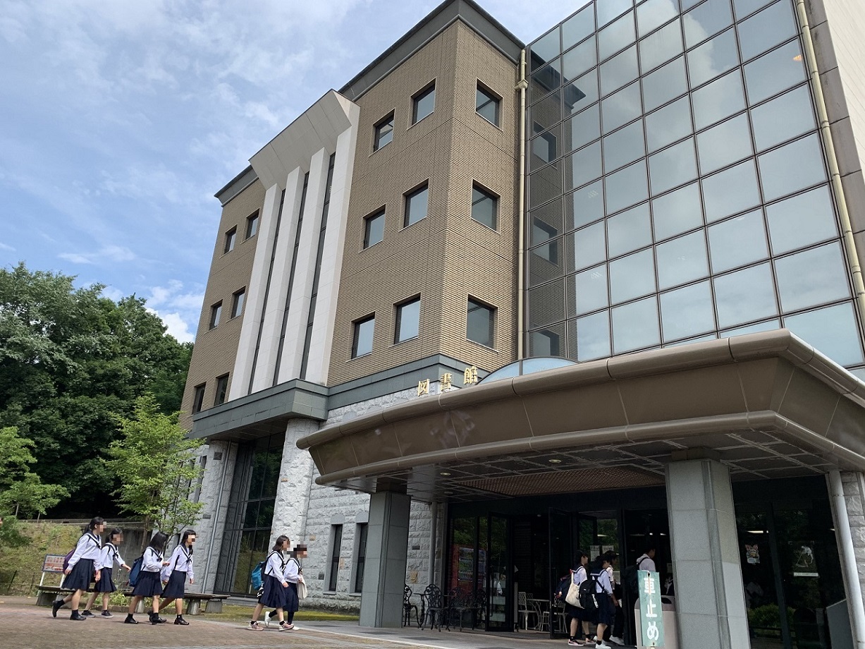 名古屋経済大学 到着